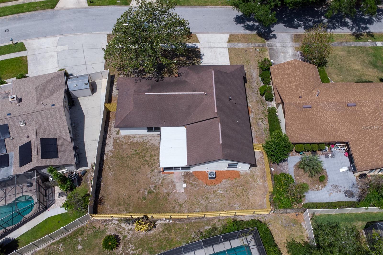 Image 4 of 34 For 825 Rill Drive