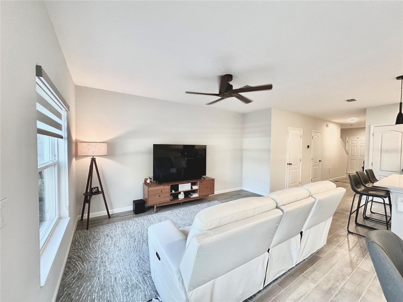 Image 3 of 19 For 2767 Narcoossee Road 2767