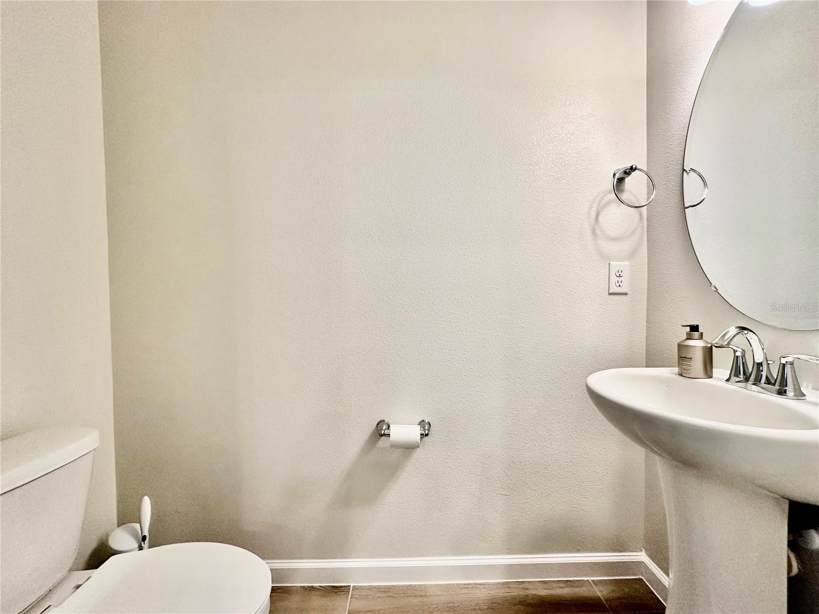 Image 7 of 19 For 2767 Narcoossee Road 2767