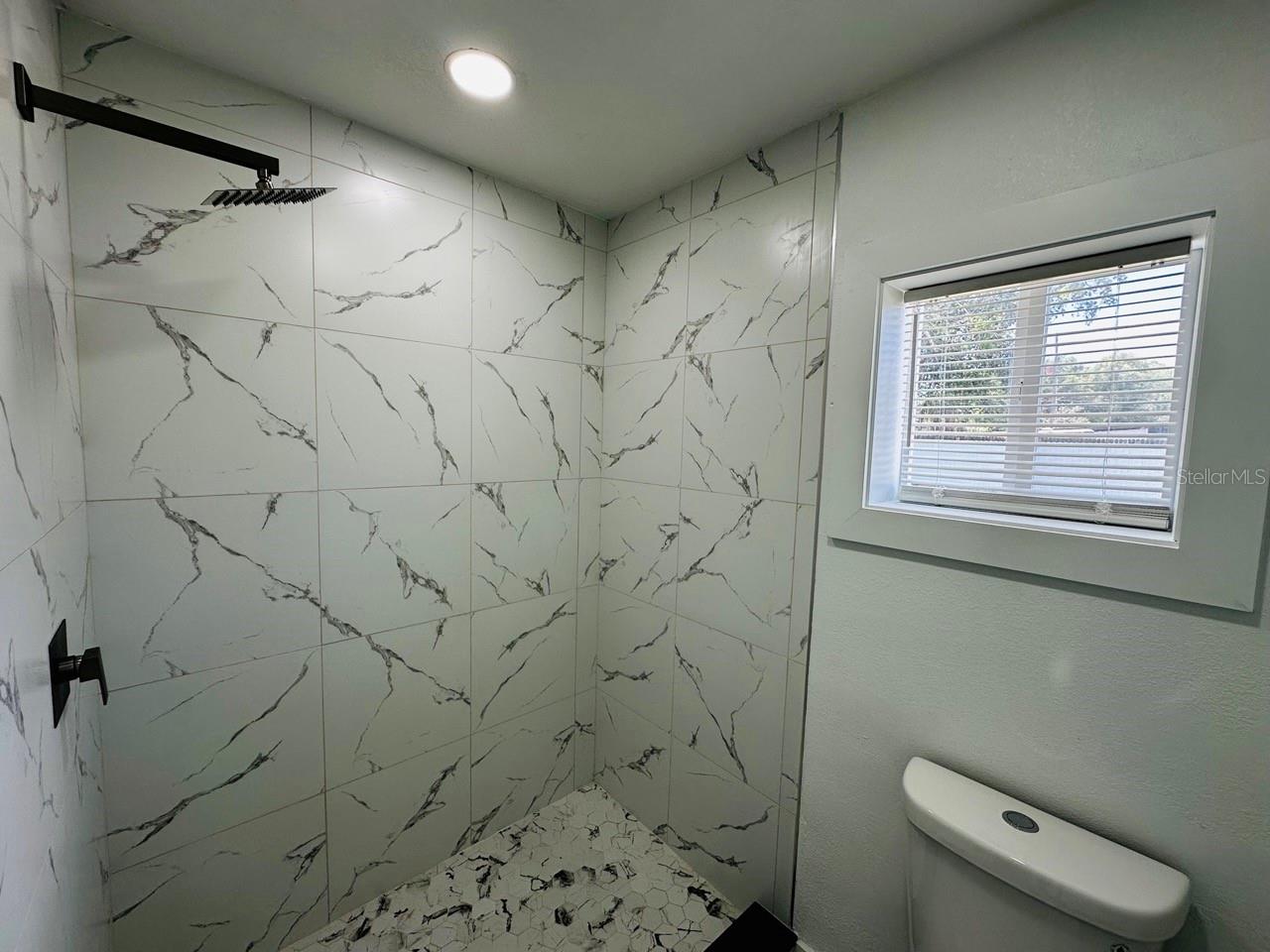 Image 13 of 37 For 136 Lynbrook Drive