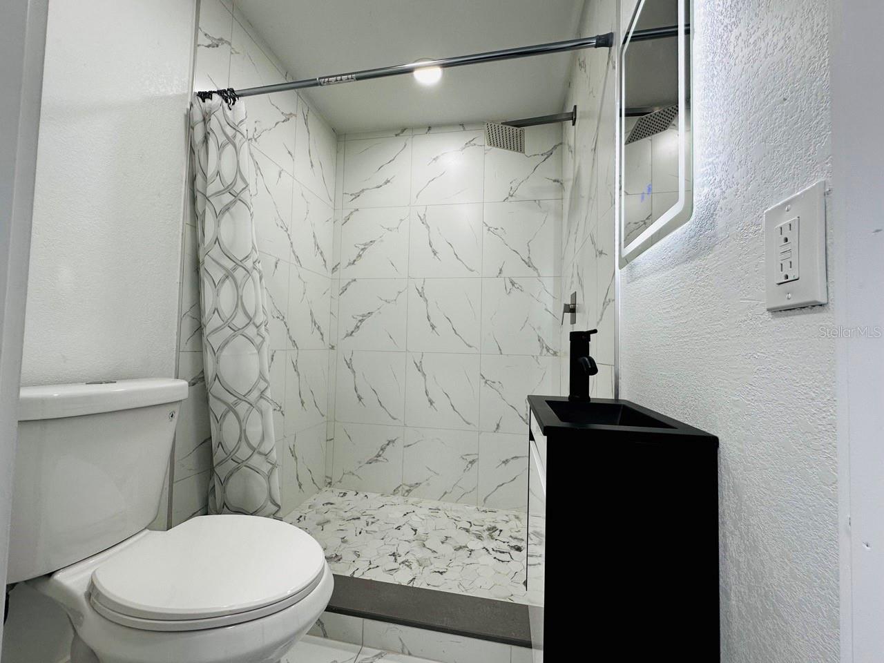 Image 26 of 37 For 136 Lynbrook Drive