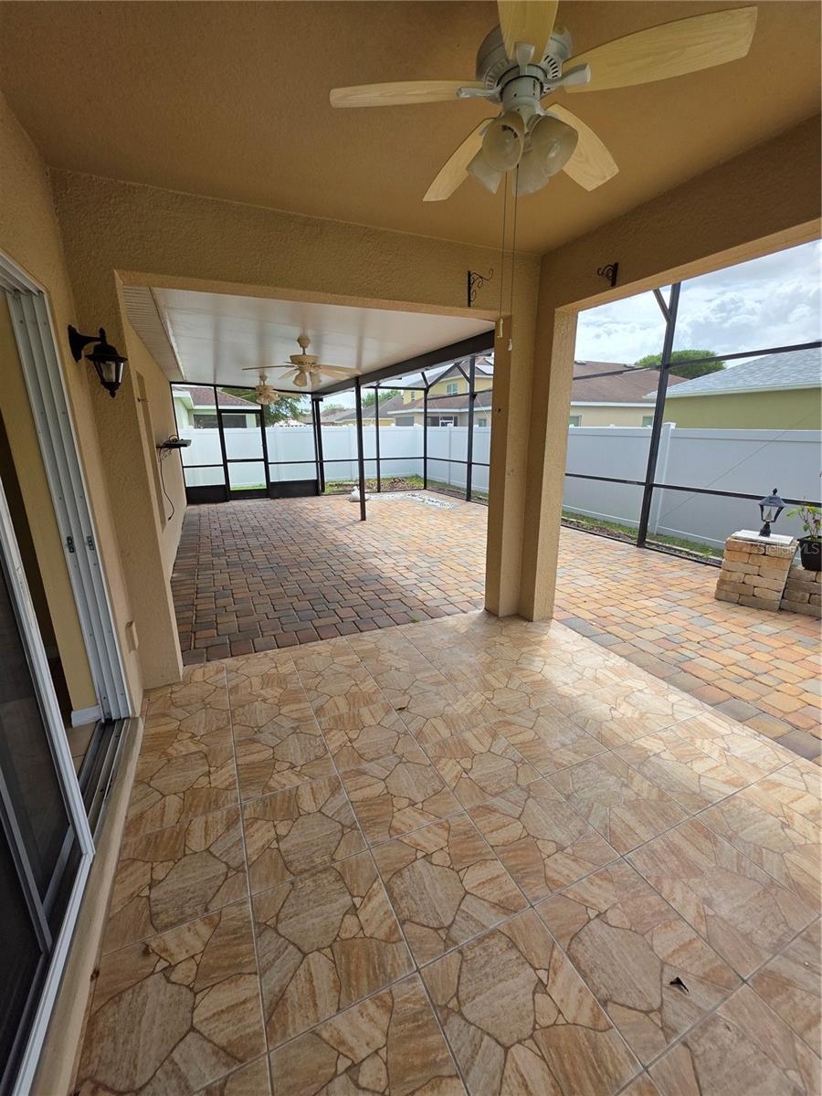 Image 16 of 19 For 4600 Caverns Drive