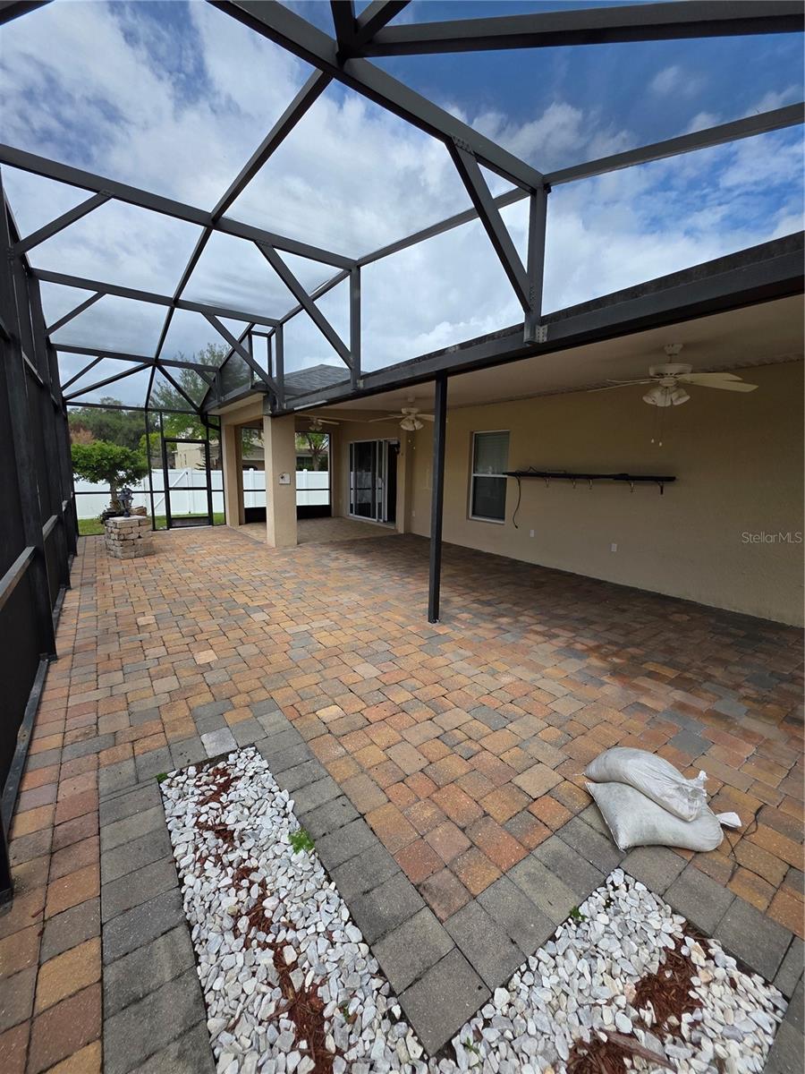 Image 18 of 19 For 4600 Caverns Drive