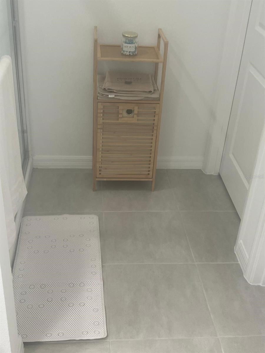 Image 10 of 13 For 5456 Le Marin Way