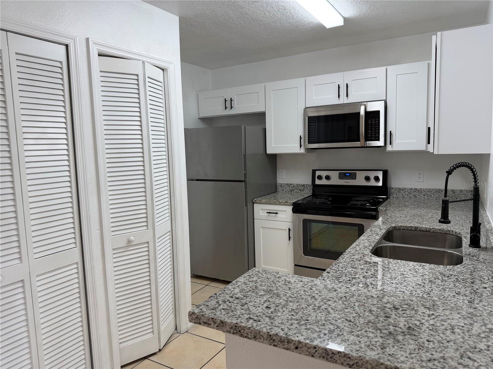 Image 5 of 17 For 2864 Club Cortile Cir  A