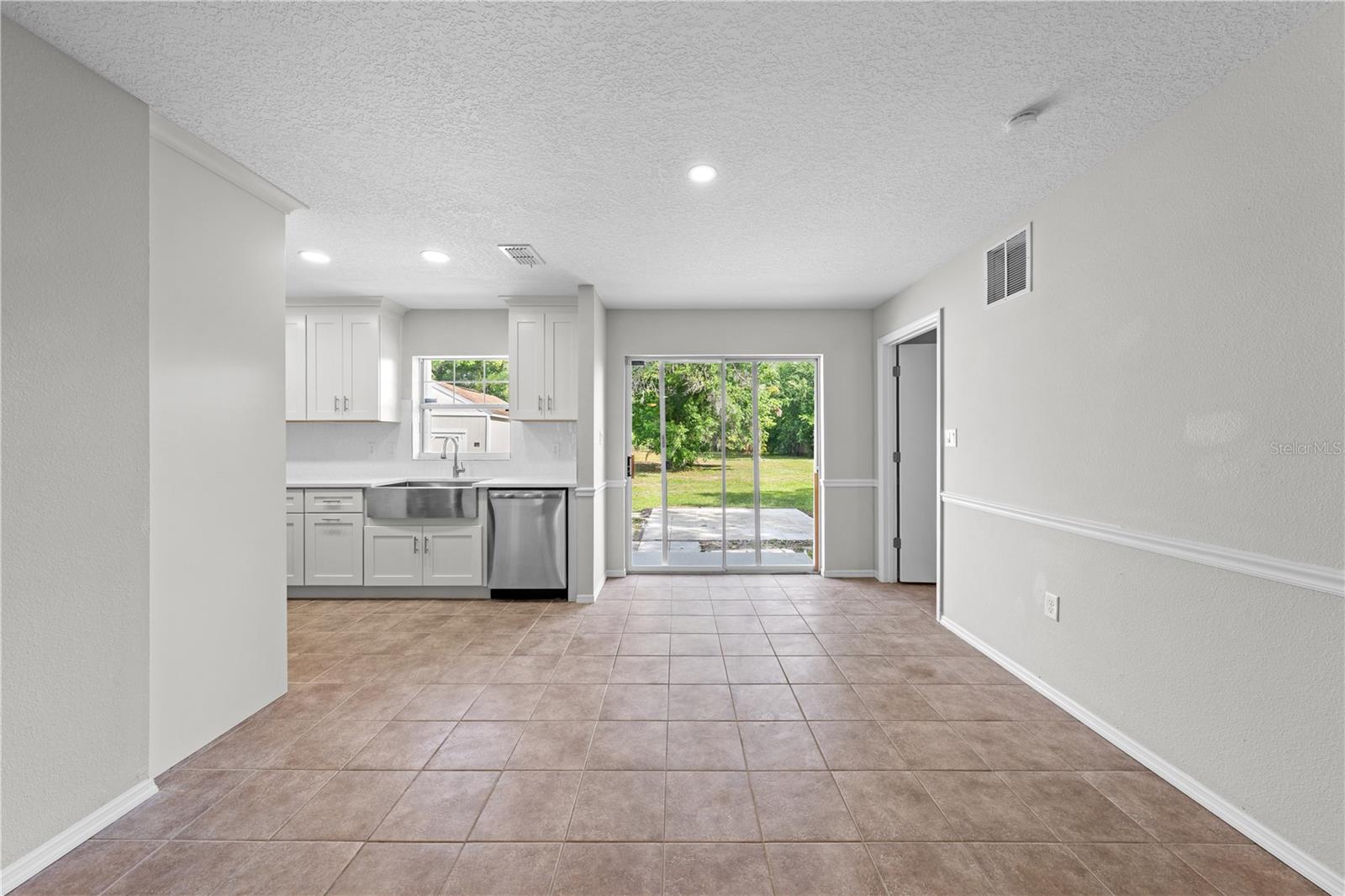 Image 16 of 59 For 750 New Nolte Road