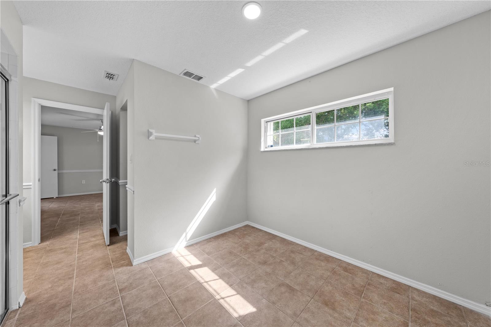 Image 31 of 59 For 750 New Nolte Road