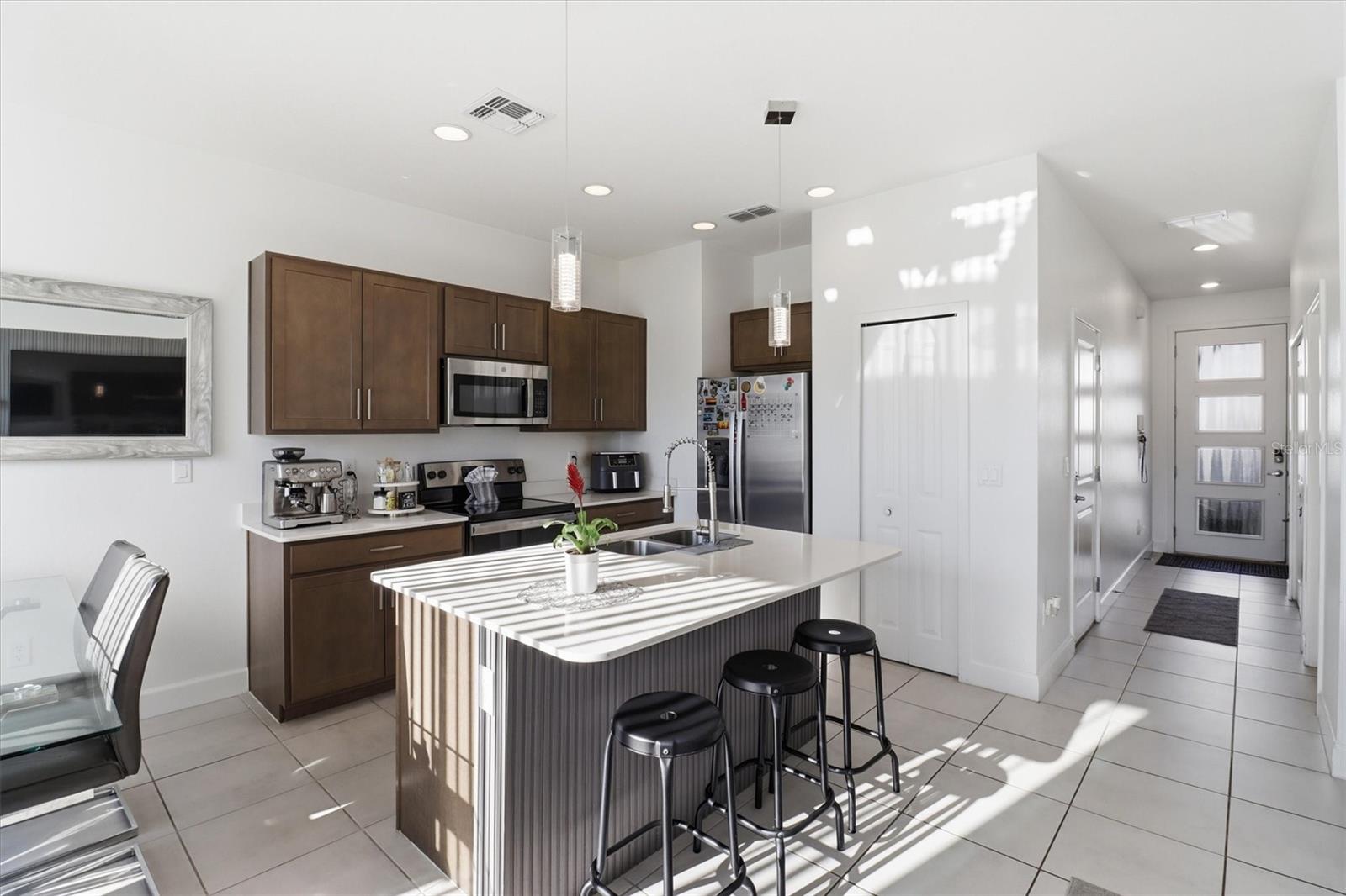 Image 6 of 21 For 1375 Captiva Cove