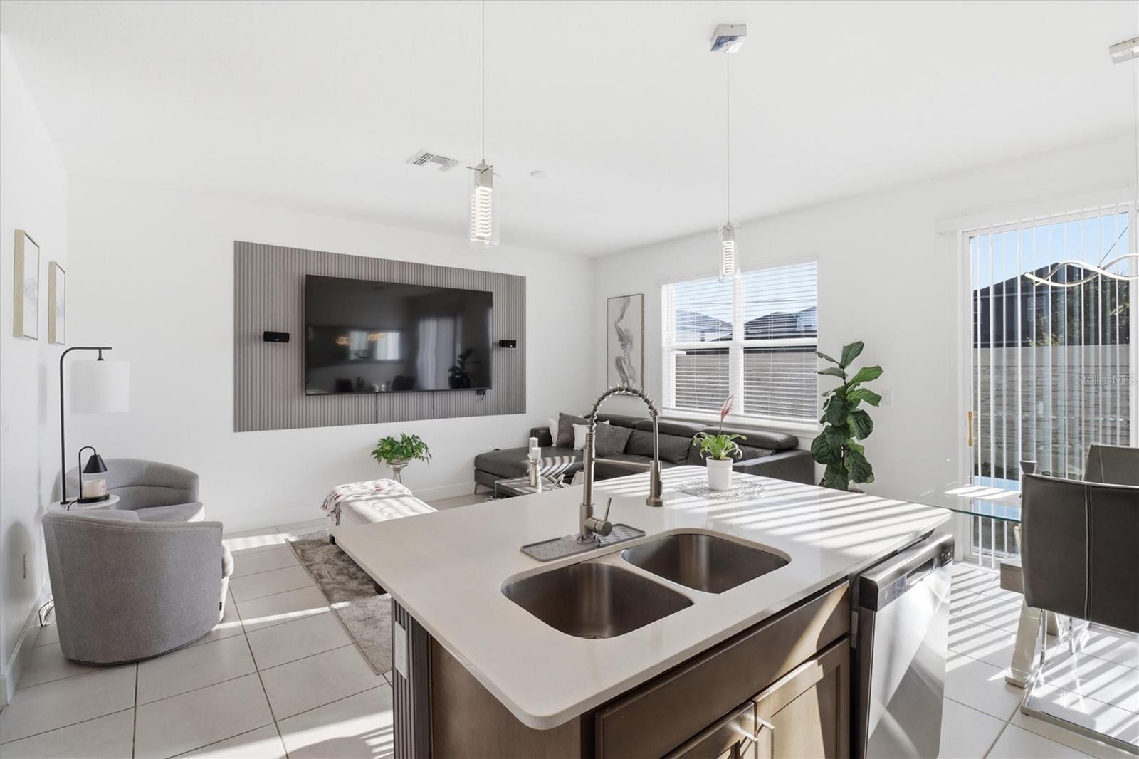 Image 7 of 21 For 1375 Captiva Cove