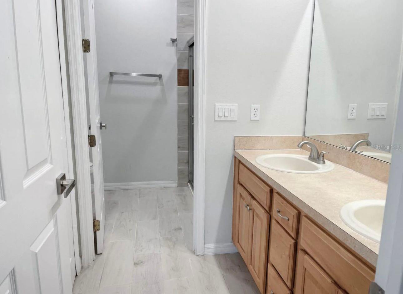 Image 19 of 35 For 2298 Chatham Place Drive