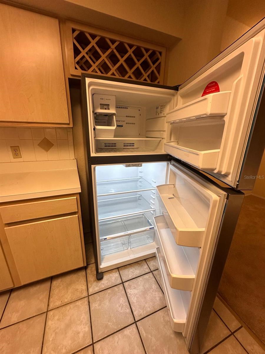 Image 16 of 20 For 820 Camargo Way 207