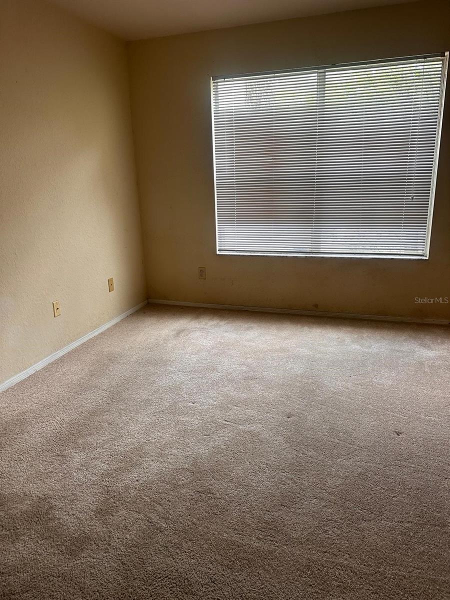 Image 17 of 20 For 820 Camargo Way 207