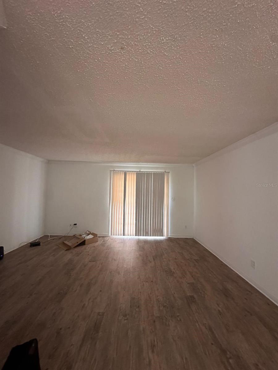 Image 6 of 20 For 820 Camargo Way 207