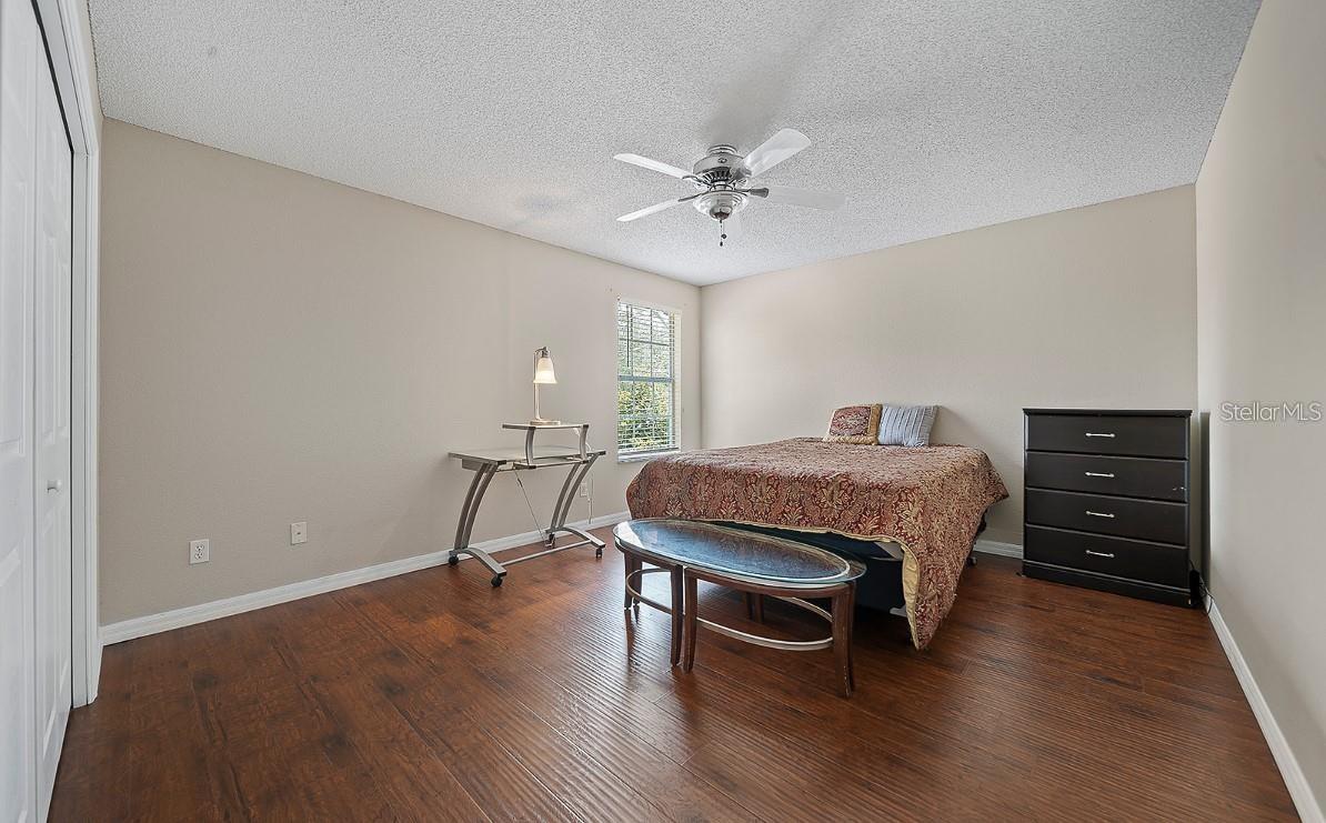 Image 23 of 28 For 3304 Amberley Park Circle