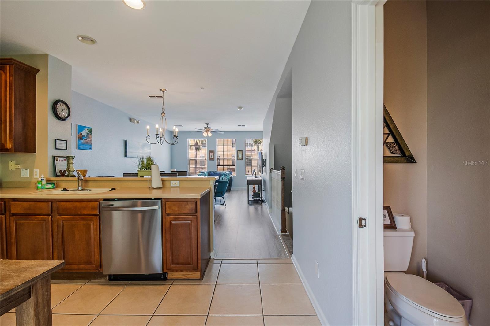 Image 23 of 72 For 5002 Tideview Circle 2