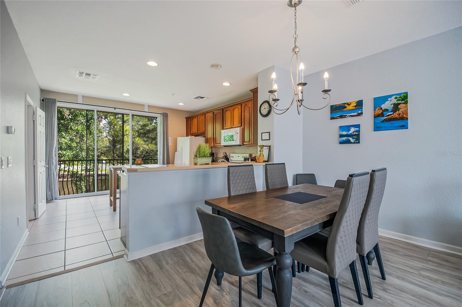 Image 29 of 72 For 5002 Tideview Circle 2