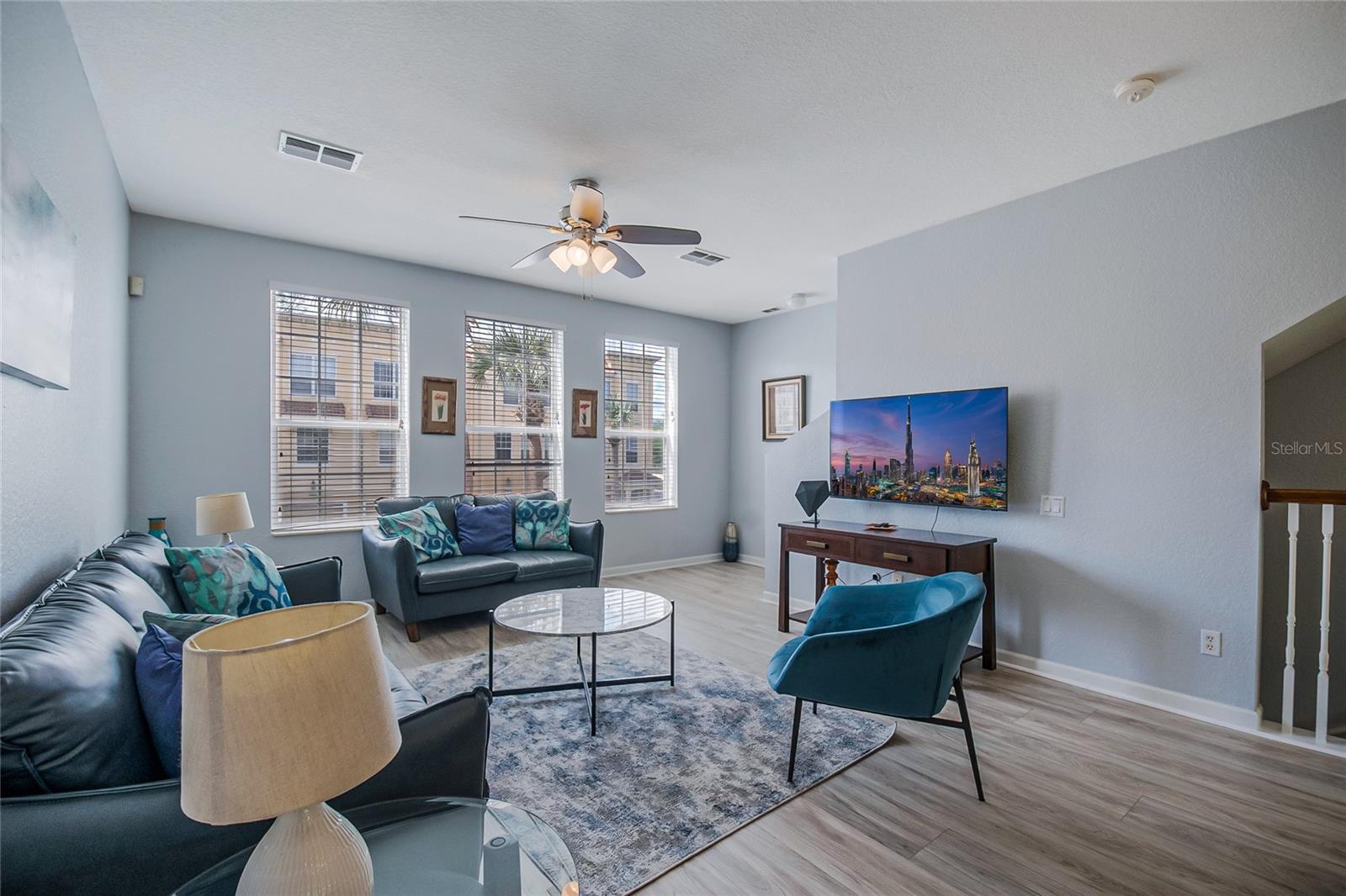 Image 32 of 72 For 5002 Tideview Circle 2