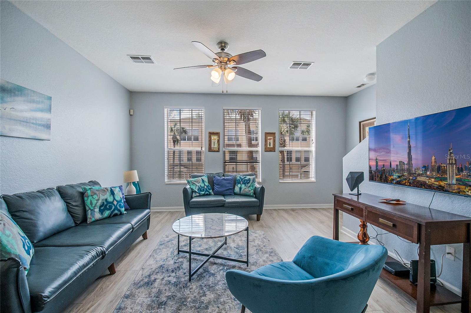 Image 33 of 72 For 5002 Tideview Circle 2