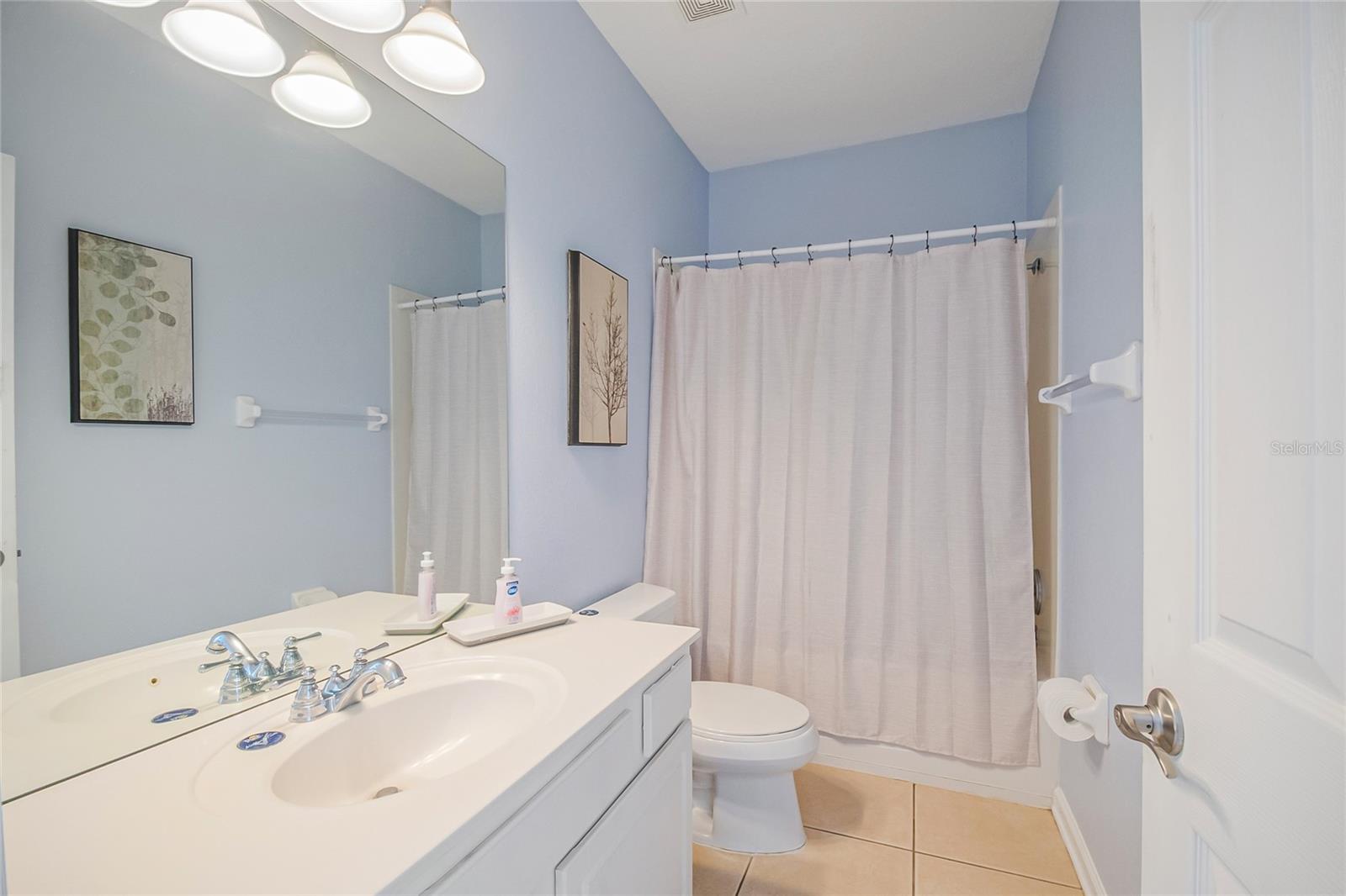 Image 40 of 72 For 5002 Tideview Circle 2