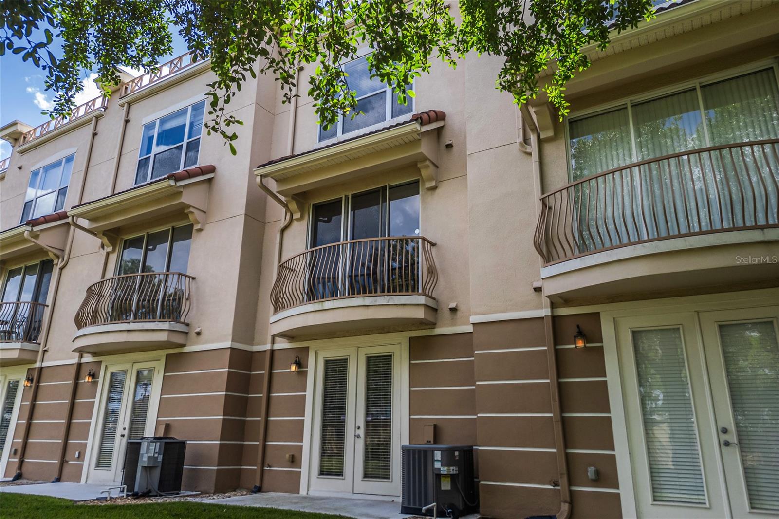 Image 54 of 72 For 5002 Tideview Circle 2