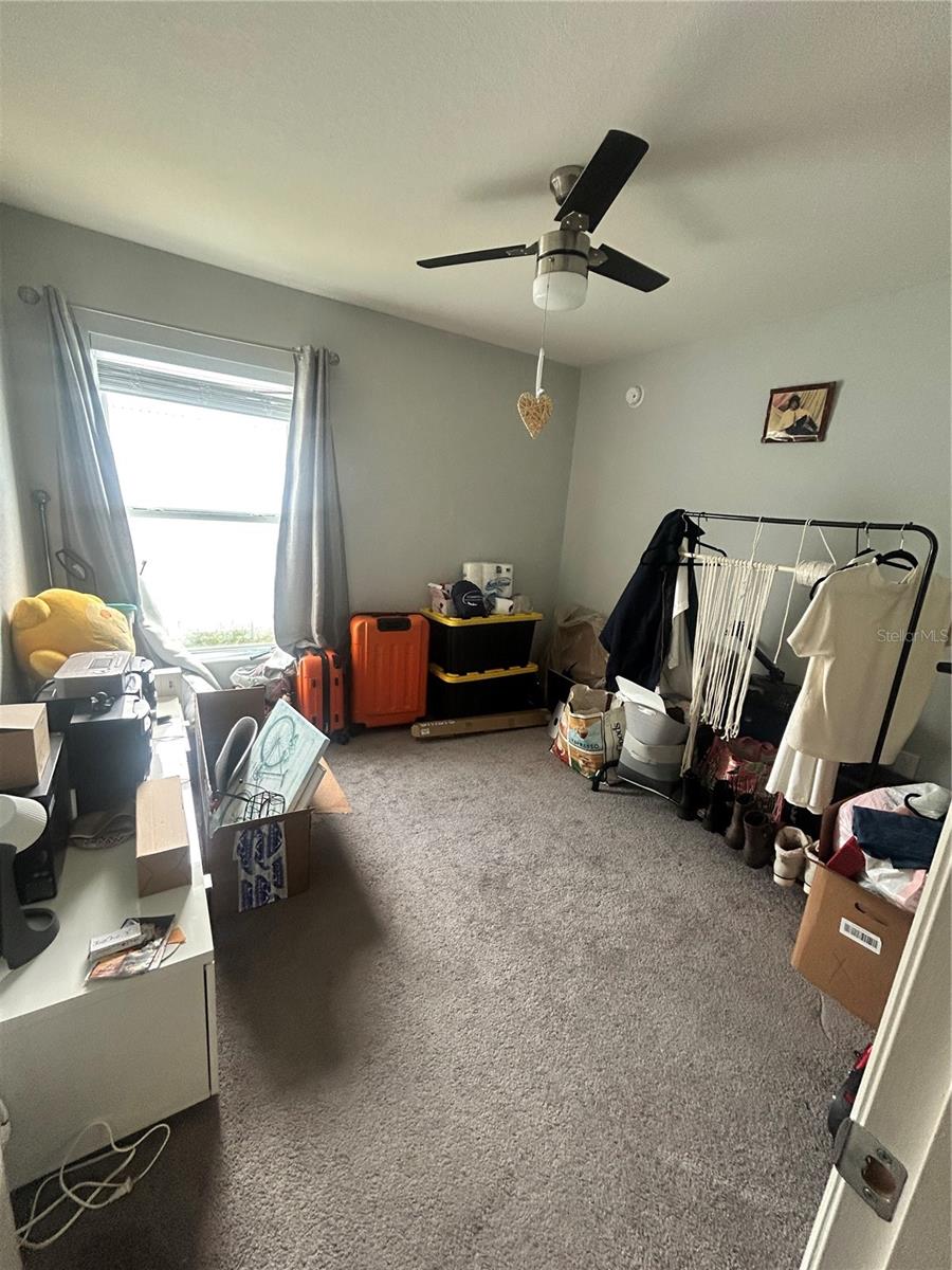 Image 19 of 27 For 336 St Georges Cir