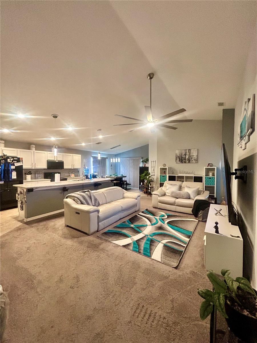 Image 5 of 27 For 336 St Georges Cir