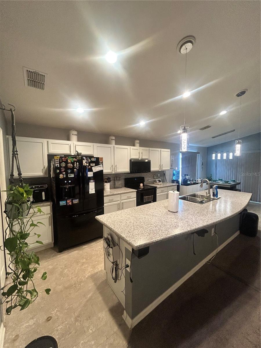 Image 6 of 27 For 336 St Georges Cir