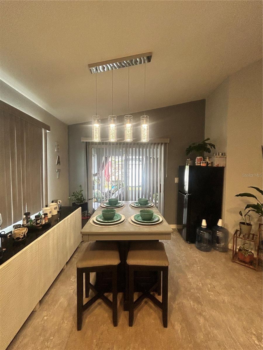 Image 8 of 27 For 336 St Georges Cir