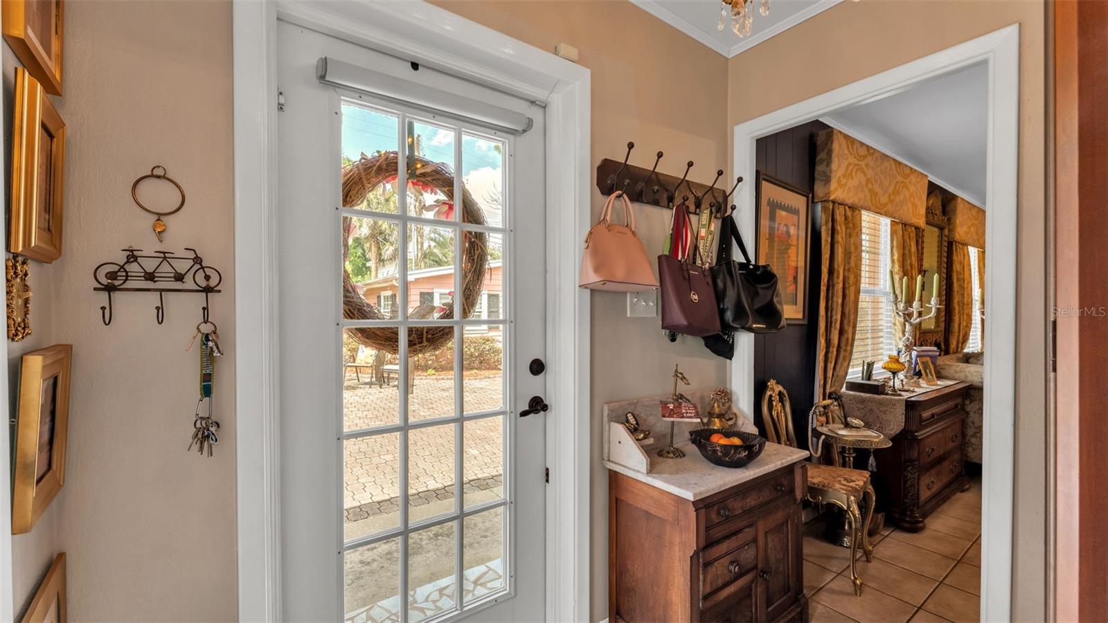 Image 19 of 53 For 212 Kenwith Road