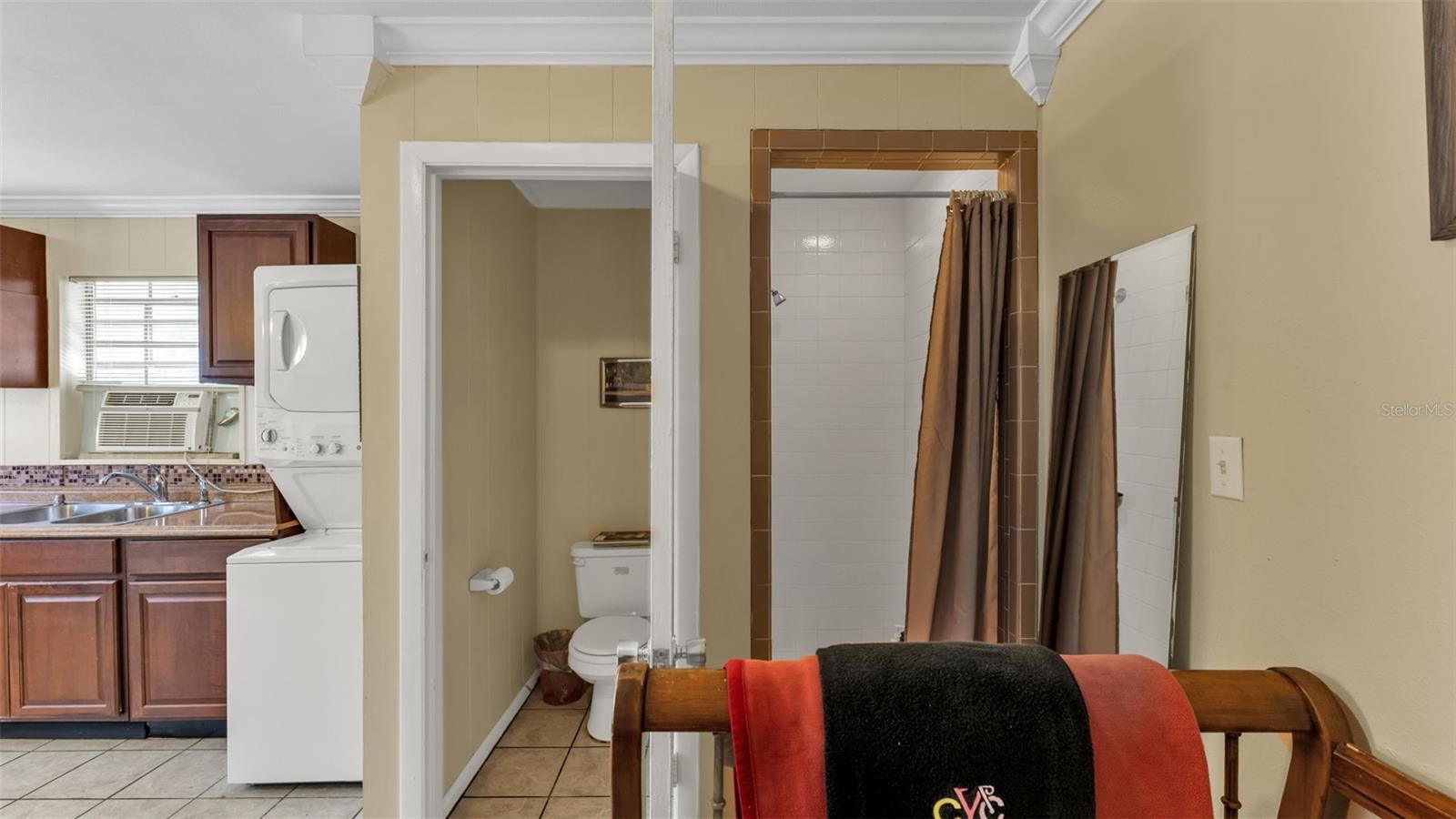 Image 44 of 53 For 212 Kenwith Road