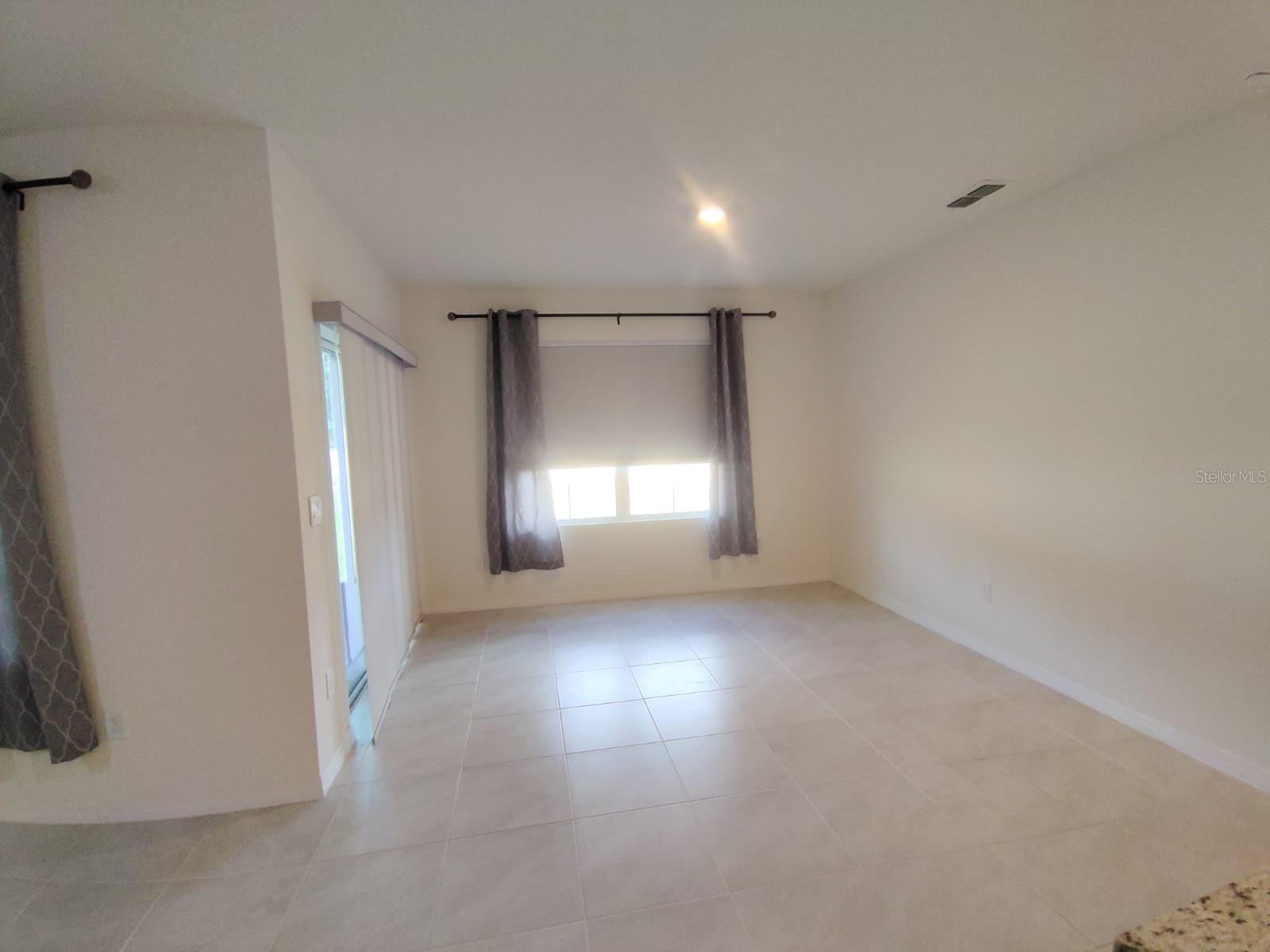 Image 3 of 15 For 1248 Sugarwood Street