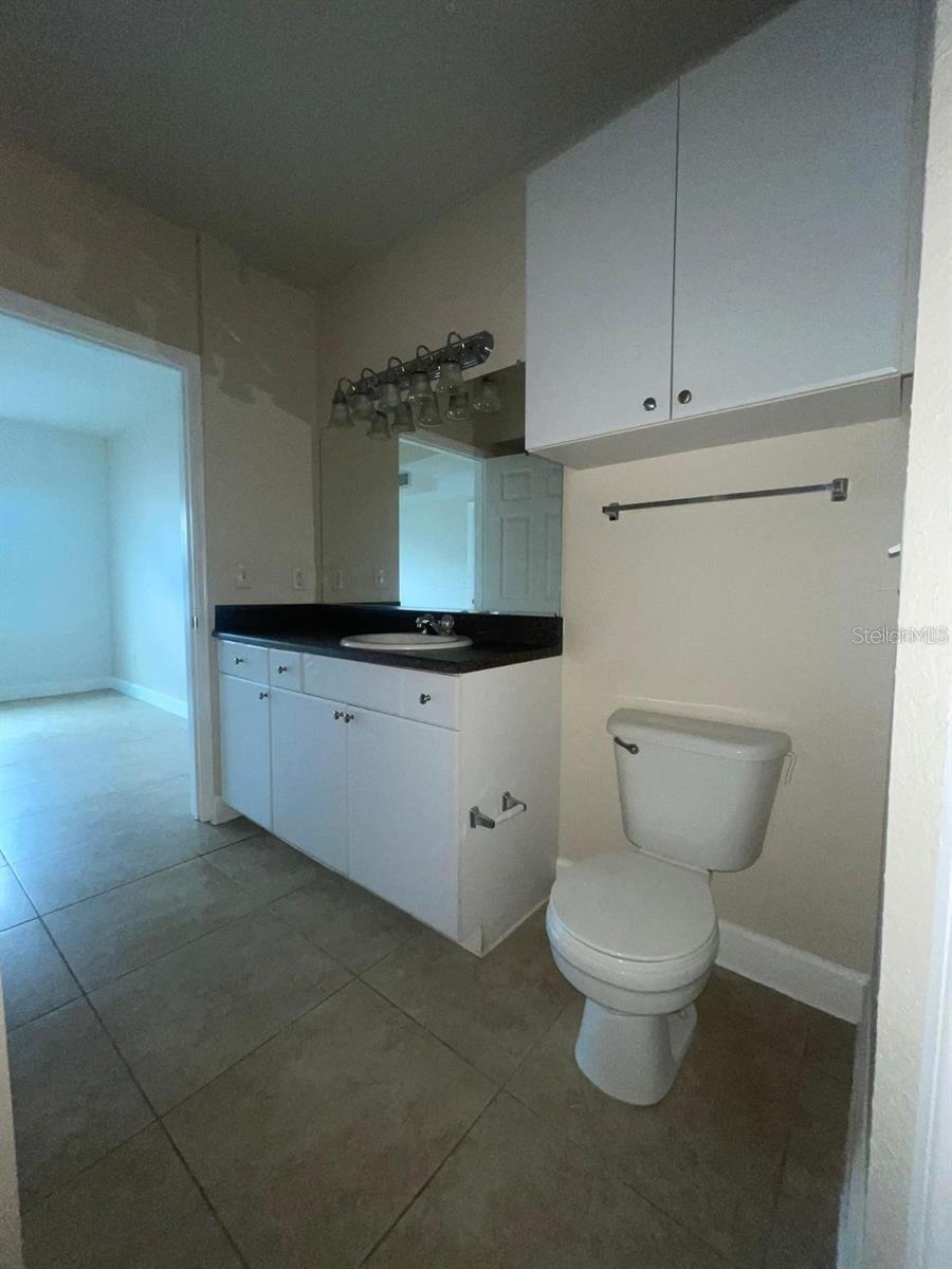 Image 14 of 28 For 202 South Street 2038