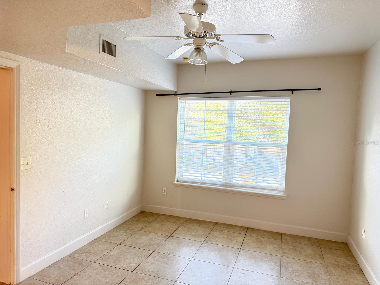 Image 16 of 28 For 202 South Street 2038