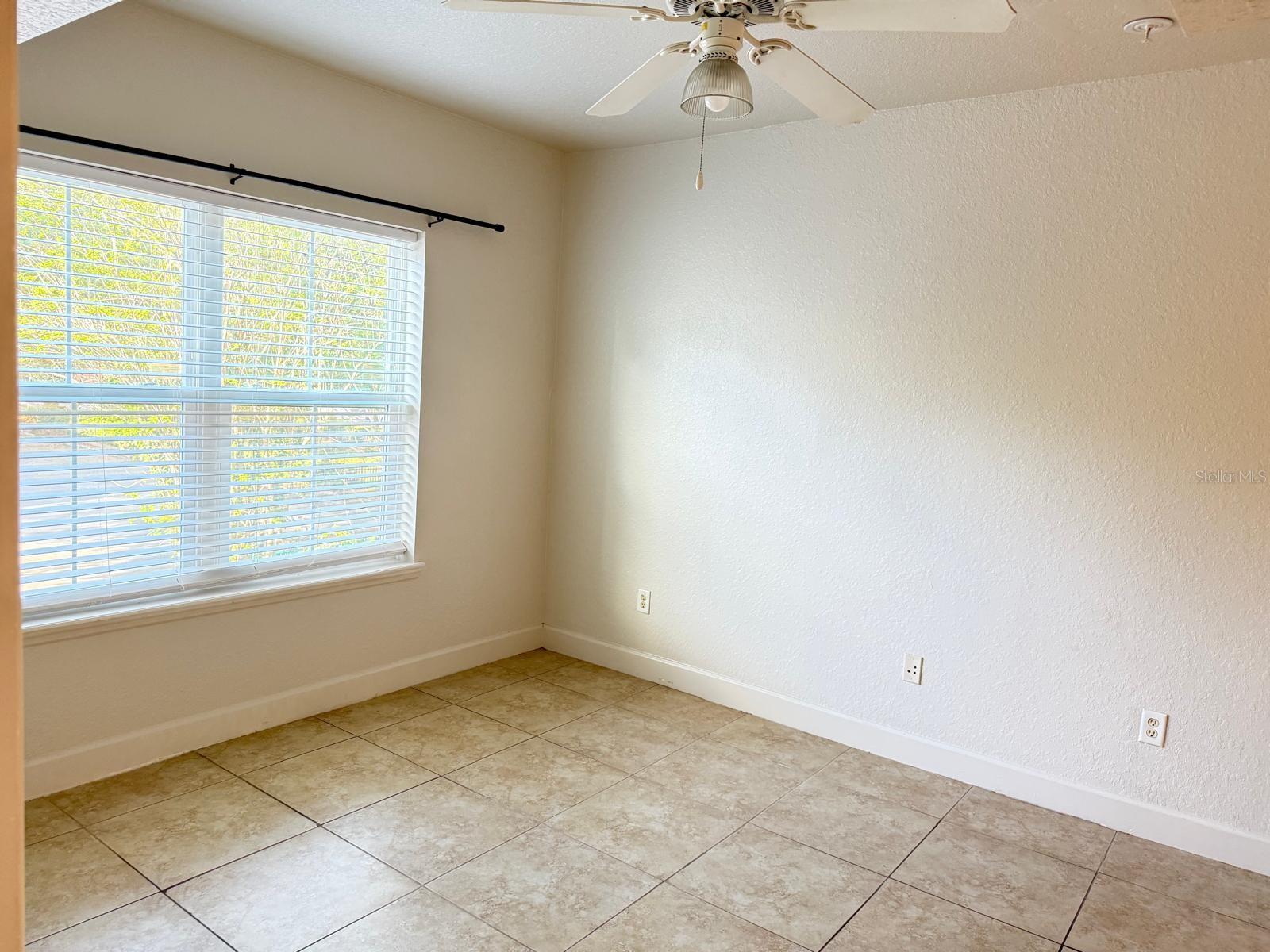 Image 17 of 28 For 202 South Street 2038