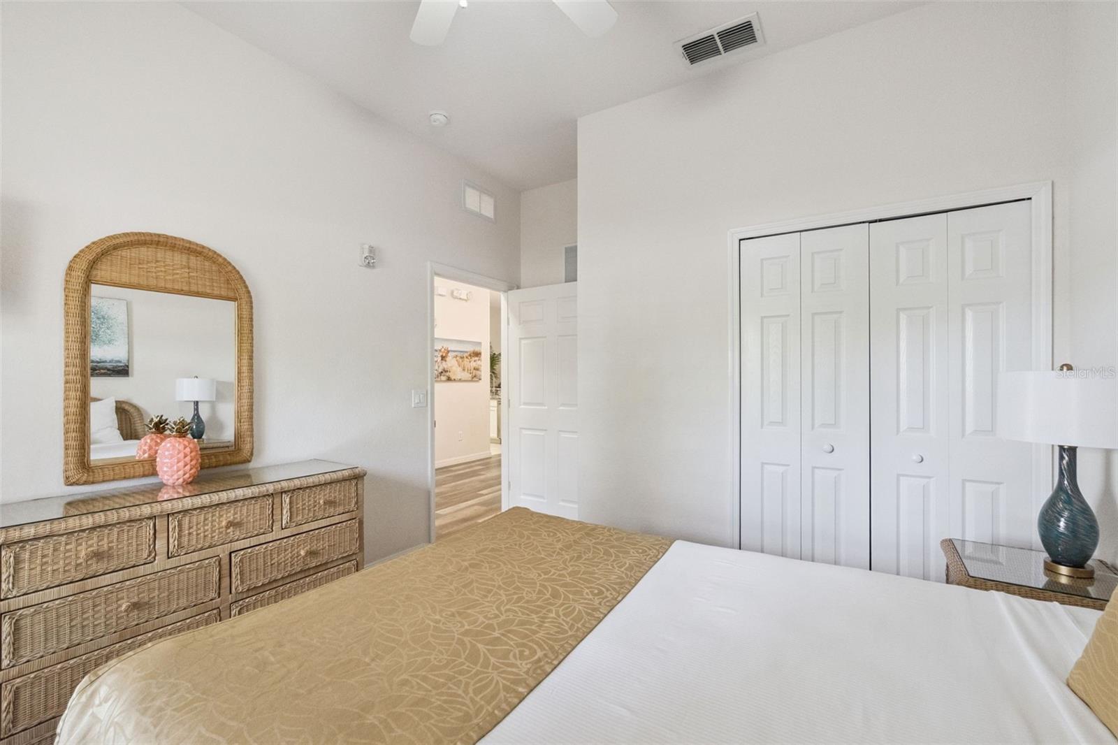 Image 16 of 57 For 604 Rum Run 