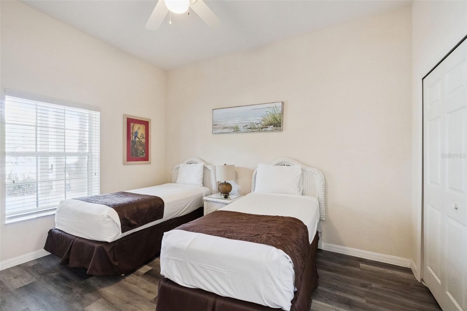 Image 17 of 57 For 604 Rum Run 