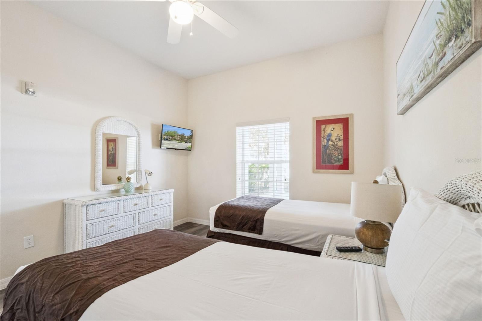 Image 18 of 57 For 604 Rum Run 