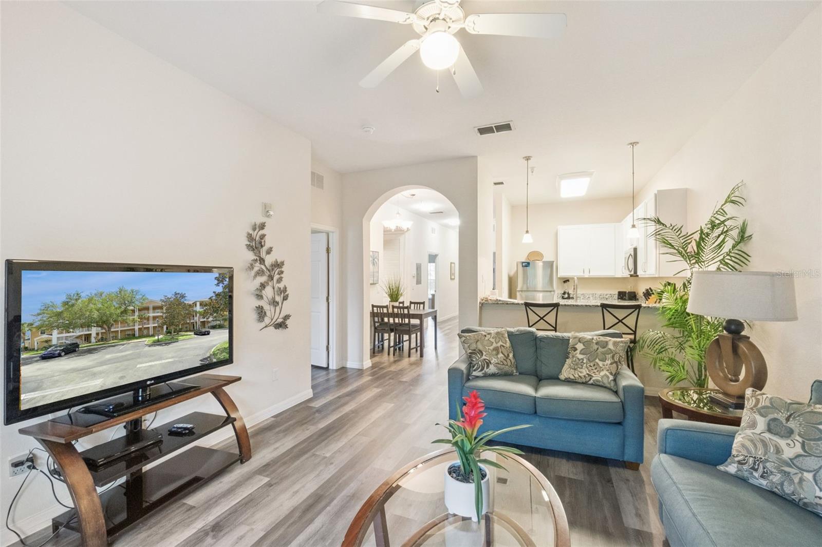 Image 7 of 57 For 604 Rum Run 