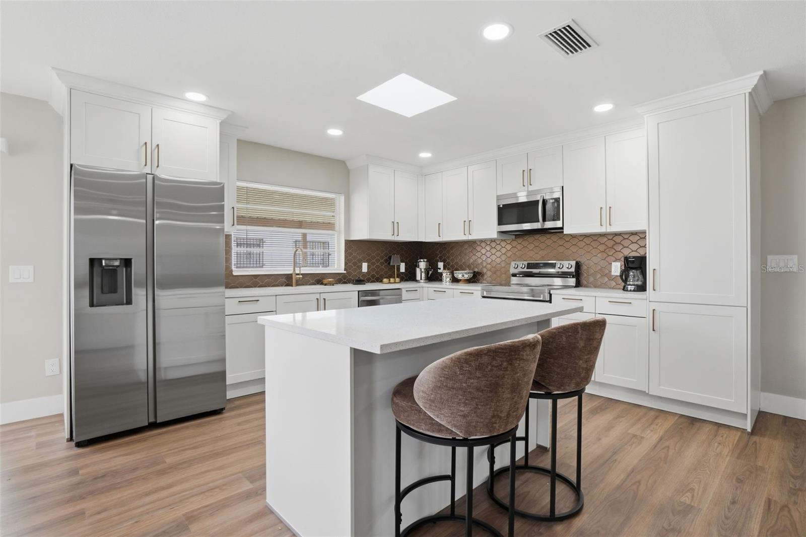 Image 15 of 38 For 6145 Mary Lynn Court