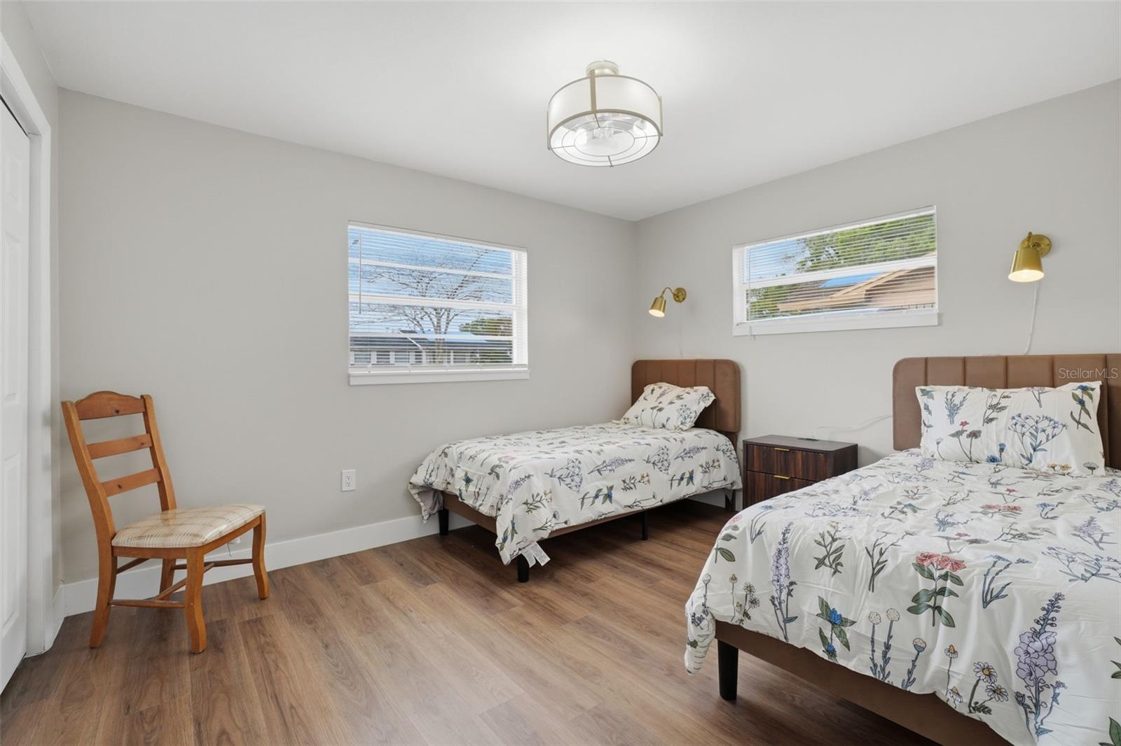 Image 26 of 38 For 6145 Mary Lynn Court