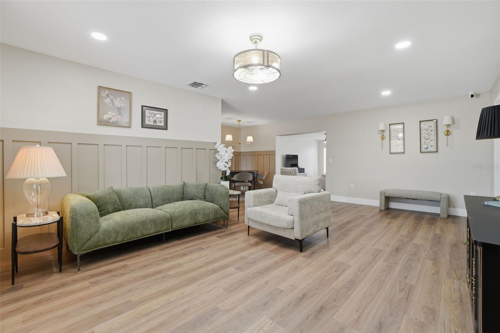 Image 7 of 38 For 6145 Mary Lynn Court