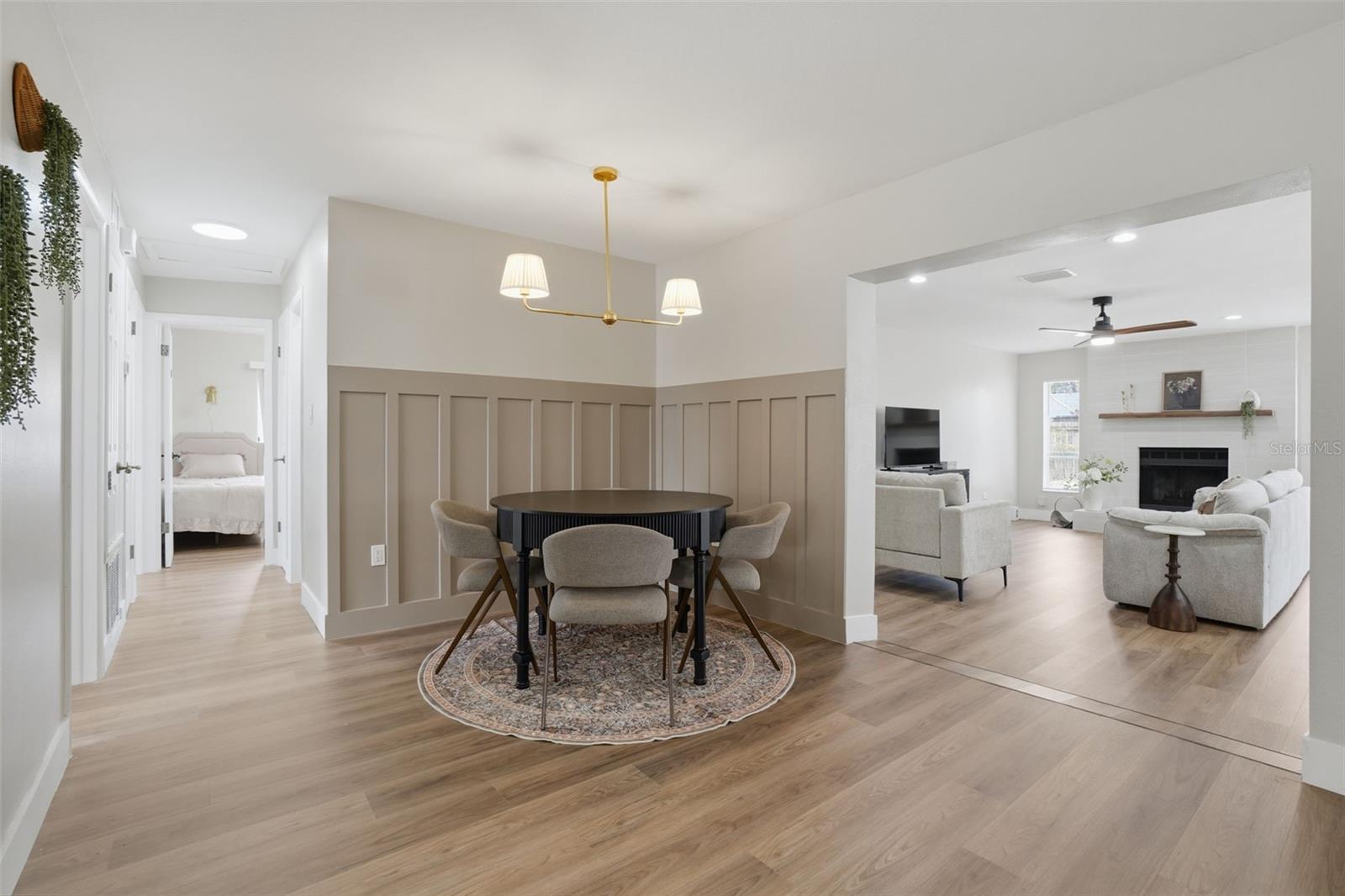 Image 8 of 38 For 6145 Mary Lynn Court