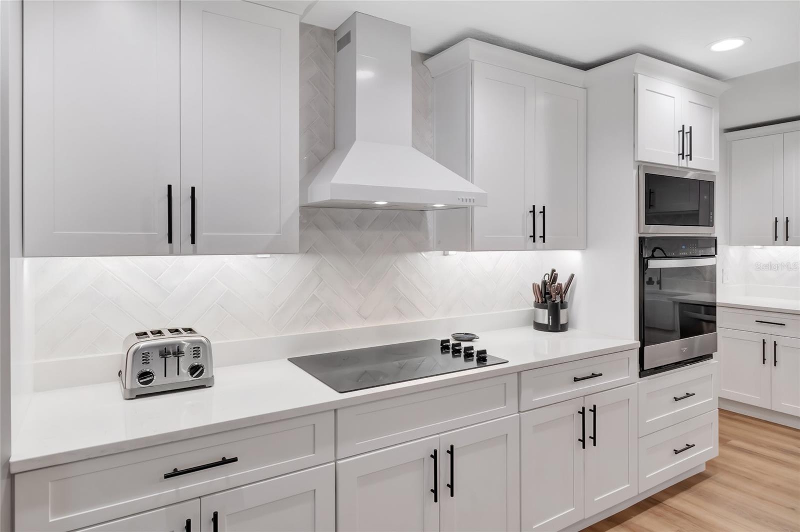 Image 13 of 66 For 12305 Howey Cross Road