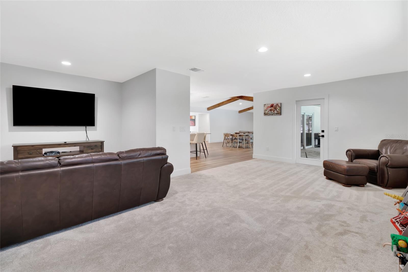 Image 20 of 66 For 12305 Howey Cross Road