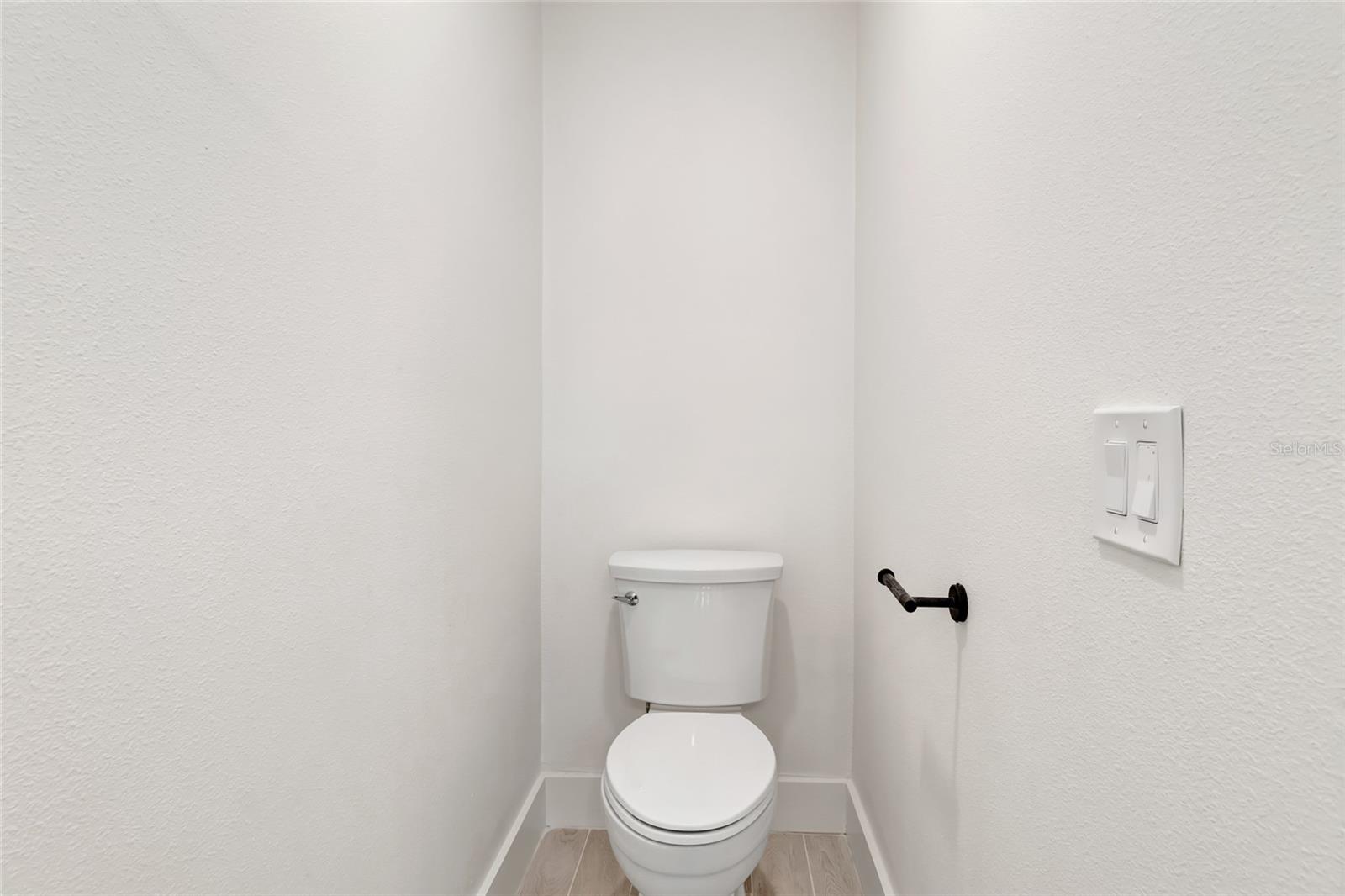 Image 29 of 66 For 12305 Howey Cross Road