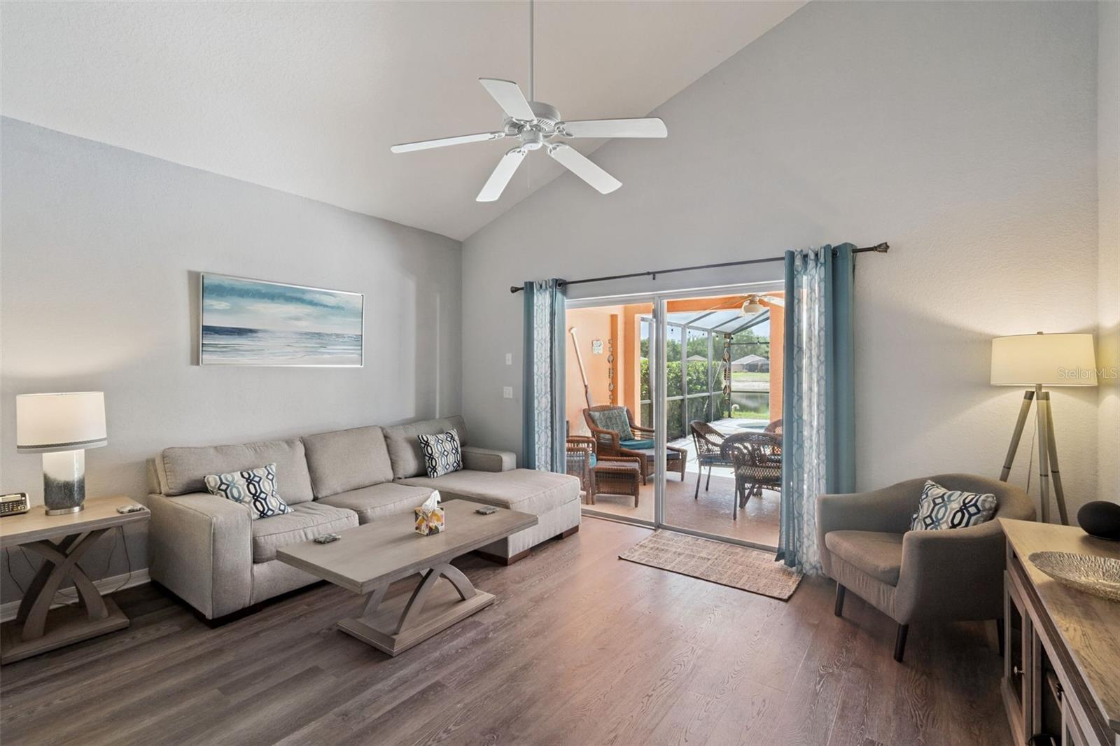 Image 10 of 39 For 17729 Woodcrest Way