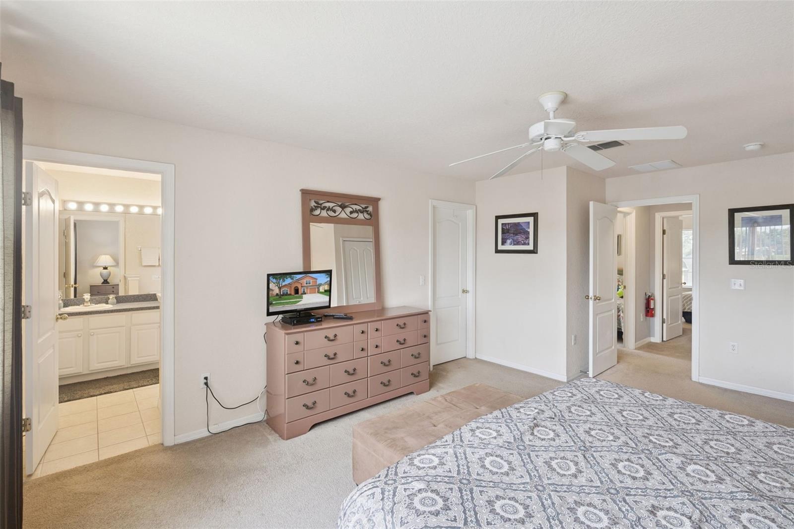 Image 15 of 39 For 17729 Woodcrest Way