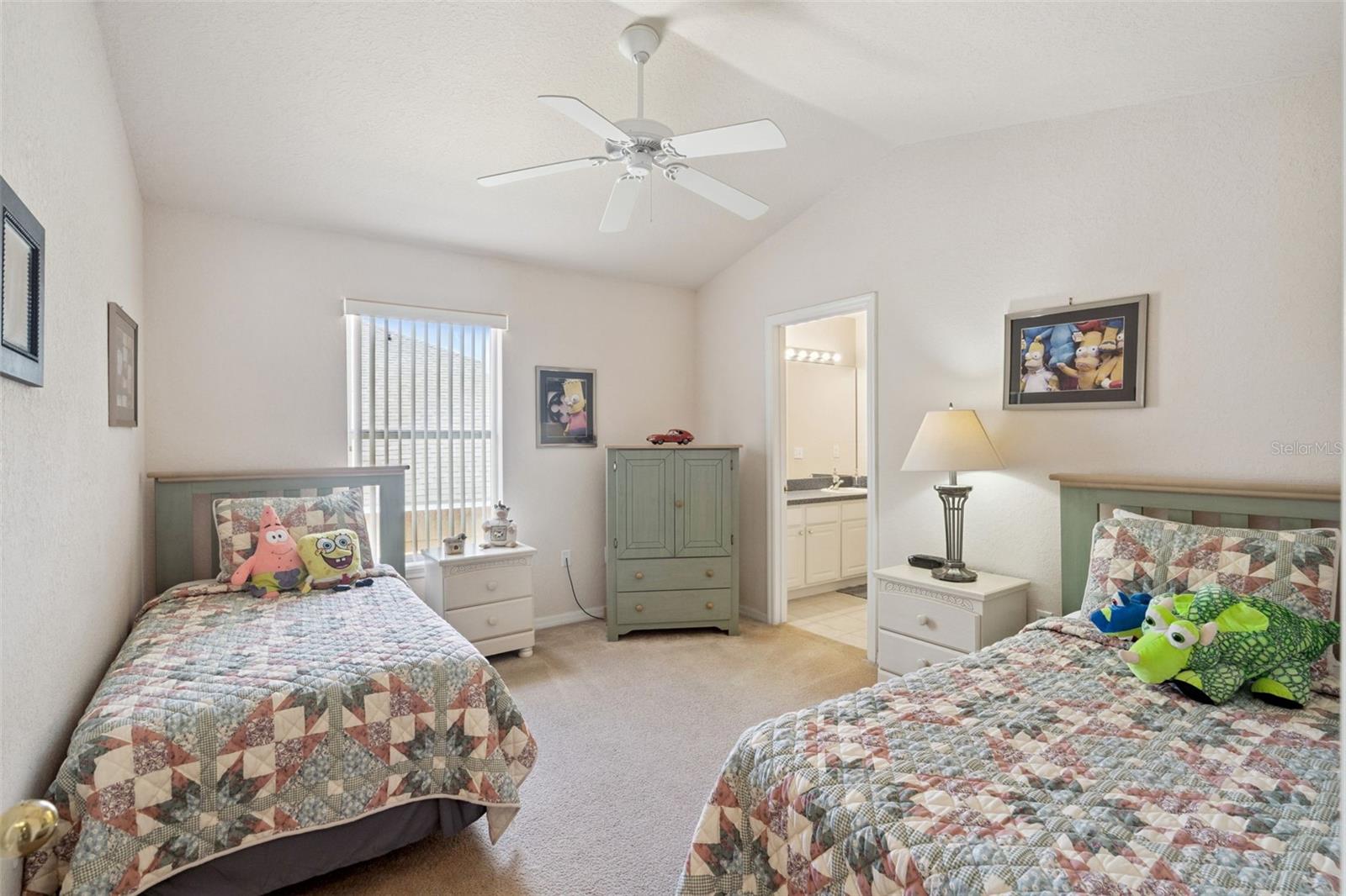 Image 21 of 39 For 17729 Woodcrest Way