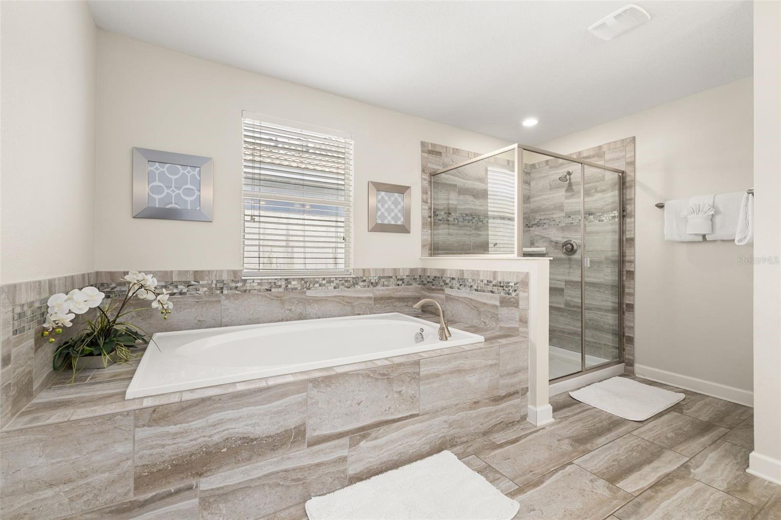 Image 36 of 59 For 9044 Sand Trap Drive