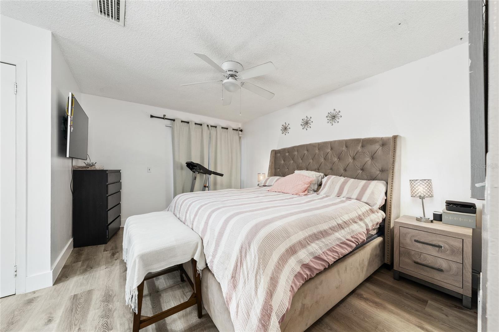 Image 12 of 22 For 5973 Turnbull Drive